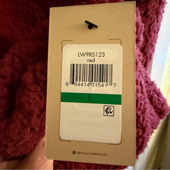 Levi’s Red Teddy Coat Faux Fur Zip Jacket Women’s Large NWT - Picture 7 of 9